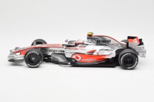 McLaren MP4-23 Mercedes #23 H. Kovalainen 2008 Minichamps 1:18 530081823 Diecast — photo 3 of 6