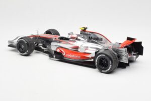 McLaren MP4-23 Mercedes #23 H. Kovalainen 2008 Minichamps 1:18 530081823 Diecast — photo 5 of 6