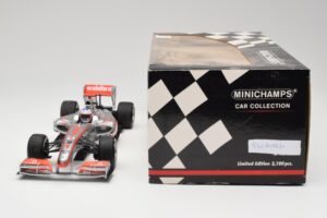 McLaren MP4-25 Vodafone #1 J. Button F1 2010 Minichamps 1:18 530101871-R1 Diecast — photo 6 of 7