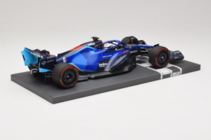 Williams FW44 Mercedes #6 N. Latifi Bahrain GP 2022 Minichamps 1:18 117220106 Diecast — photo 3 of 6