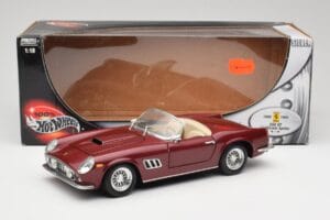 Ferrari 250 GT California Spider LWB Maroon Red Hot Wheels 1:18 25727 Diecast — photo 8 of 8