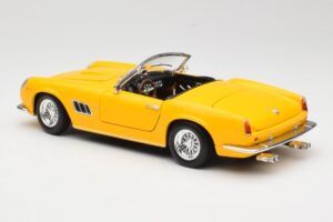 Ferrari 250 GT California Spider Yellow Hot Wheels 1:18 23905 Diecast — photo 7 of 8