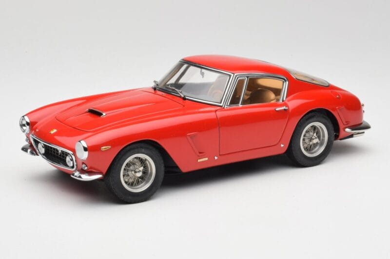 Ferrari 250 GT SWB Red CMC 1:18 M-046 Diecast