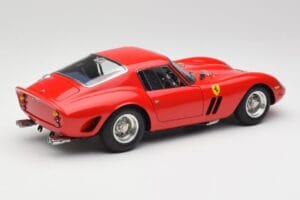 Ferrari 250 GTO London Show Red CMC 1:18 M-256 Diecast — photo 2 of 6