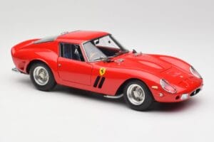 Ferrari 250 GTO London Show Red CMC 1:18 M-256 Diecast — photo 4 of 6