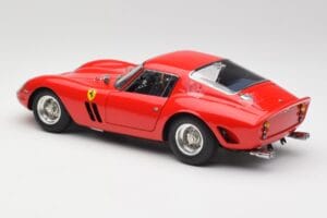 Ferrari 250 GTO London Show Red CMC 1:18 M-256 Diecast — photo 5 of 6