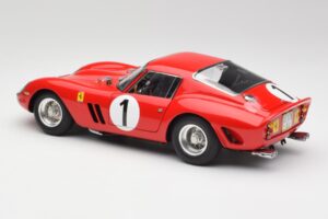 Ferrari 250 GTO #1 P. Rodriguez / W. Mairesse Paris 1000km 1962 CMC 1:18 M-254 Diecast — photo 5 of 6