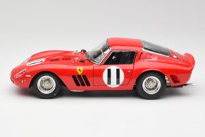 Ferrari 250 GTO #11 J. Surtees / M. Parkes Paris 1000km 1962 CMC 1:18 M-249 Diecast — photo 3 of 6
