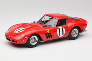 Ferrari 250 GTO #11 J. Surtees / M. Parkes Paris 1000km 1962 CMC 1:18 M-249 Diecast