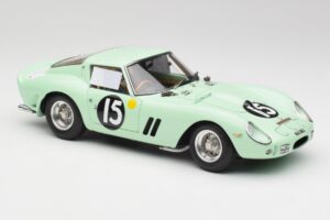 Ferrari 250 GTO #15 S. Moss / G. Hill Goodwood 1962 CMC 1:18 M-247 Diecast — photo 4 of 6