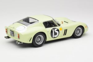Ferrari 250 GTO #15 S. Moss / I. Ireland Goodwood Tourist Trophy Winner 1962 Kyosho 1:18 08438C Diecast — photo 3 of 8