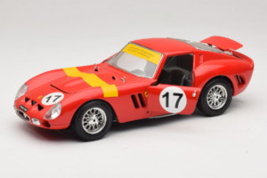 Ferrari 250 GTO #17 Bburago Sammlerborse Red Bburago 1:18 3007-P1 Diecast — photo 2 of 8