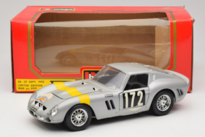 Ferrari 250 GTO #172 L. Bianchi / G. Berger Tour de France 1962 Silver Limited Edition Bburago 1:18 3011-S1 Diecast — photo 8 of 8