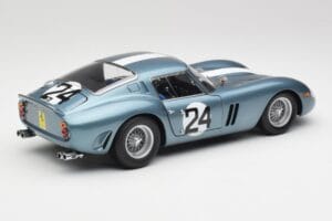 Ferrari 250 GTO #24 P. Rodriguez 12 Hours of Sebring GT3.0 Winner 1962 Kyosho 1:18 08438D Diecast — photo 3 of 8