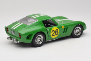 Ferrari 250 GTO #26 Green White Stripes 1962 Bburago 1:18 3011-G3 Diecast — photo 3 of 8