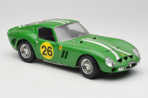 Ferrari 250 GTO #26 Green White Stripes 1962 Bburago 1:18 3011-G3 Diecast — photo 6 of 8