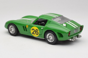 Ferrari 250 GTO #26 Green White Stripes 1962 Bburago 1:18 3011-G3 Diecast — photo 7 of 8