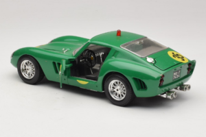 Ferrari 250 GTO #35 Green 1962 Bburago 1:18 3011-G2 Diecast — photo 5 of 8
