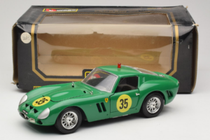 Ferrari 250 GTO #35 Green 1962 Bburago 1:18 3011-G2 Diecast — photo 8 of 8