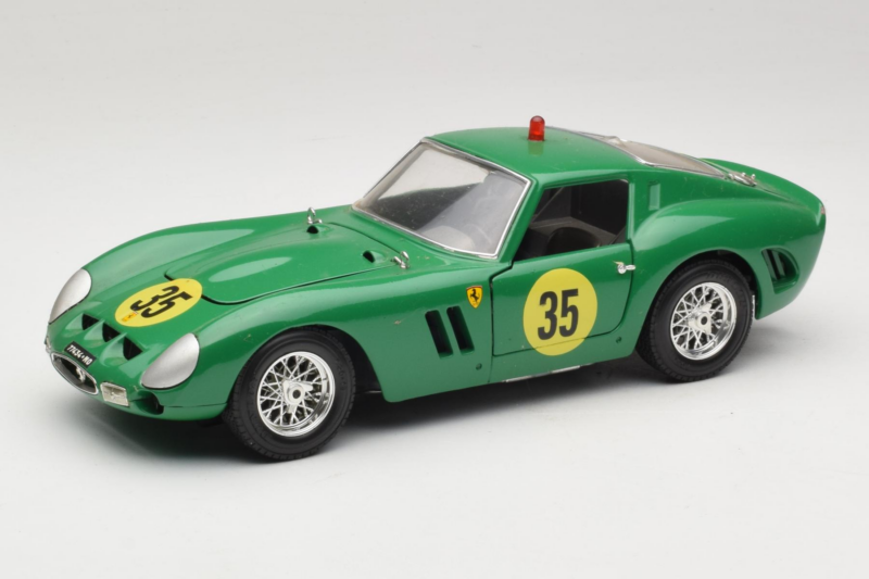 Ferrari 250 GTO #35 Green 1962 Bburago 1:18 3011-G2 Diecast