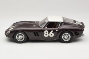 Ferrari 250 GTO #86 Black Bburago 1:18 3011-B1 Diecast — photo 4 of 8