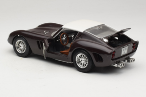 Ferrari 250 GTO #86 Black Bburago 1:18 3011-B1 Diecast — photo 5 of 8