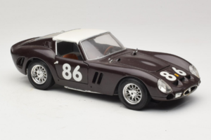 Ferrari 250 GTO #86 Black Bburago 1:18 3011-B1 Diecast — photo 6 of 8
