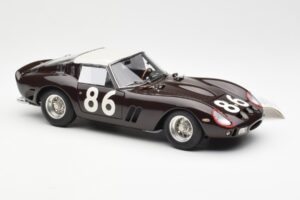 Ferrari 250 GTO #86 Targa Florio 1962 CMC 1:18 M-156 Diecast — photo 4 of 6