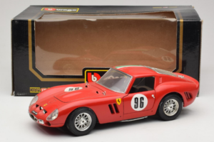Ferrari 250 GTO #96 Red Italian Flag 1962 Bburago 1:18 3011-P2 Diecast — photo 8 of 8