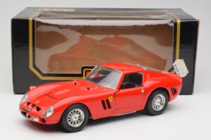 Ferrari 250 GTO Red Bburago 1:18 3011 Diecast — photo 8 of 8