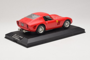 Ferrari 250 GTO Red Replacement Stand Exclusive Cars 1:18 EC005 Diecast — photo 3 of 8