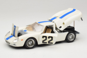 Ferrari 250 LM #22 White 1965 Bburago 1:18 3333-W1 Diecast — photo 2 of 8