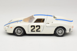 Ferrari 250 LM #22 White 1965 Bburago 1:18 3333-W1 Diecast — photo 4 of 8