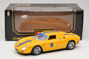 Ferrari 250 LM #9 Yellow 1965 Bburago 1:18 3033-Y1 Diecast — photo 8 of 8