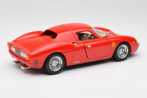 Ferrari 250 Le Mans Red Bburago 1:18 3033 Diecast — photo 3 of 8