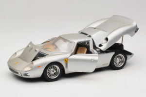 Ferrari 250 LM Silver Bburago 1:18 3033-S1 Diecast — photo 2 of 8