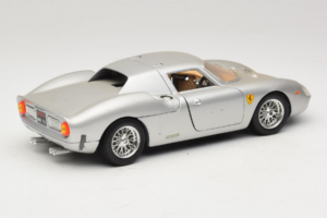 Ferrari 250 LM Silver Bburago 1:18 3033-S1 Diecast — photo 3 of 8