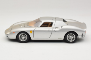 Ferrari 250 LM Silver Bburago 1:18 3033-S1 Diecast — photo 4 of 8