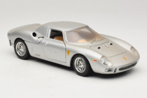 Ferrari 250 LM Silver Bburago 1:18 3033-S1 Diecast — photo 6 of 8