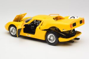 Ferrari 250 LM #21 M. Gregory / J. Rindt NART 24 Hours of Le Mans Winner 1965 Hot Wheels 1:18 25729 Diecast — photo 5 of 8