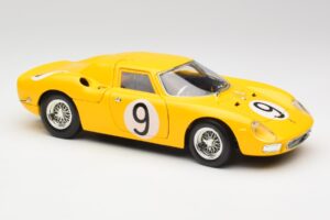 Ferrari 250 LM #21 M. Gregory / J. Rindt NART 24 Hours of Le Mans Winner 1965 Hot Wheels 1:18 25729 Diecast — photo 6 of 8