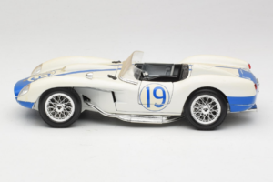 Ferrari 250 Testa Rossa #19 White Replacement Box 1957 Bburago 1:18 3007-R5 Diecast — photo 4 of 8