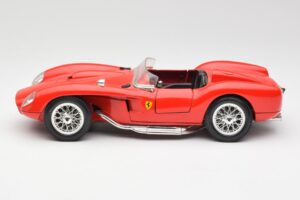 Ferrari 250 Testa Rossa Red Bburago 1:18 3007 Diecast — photo 4 of 8