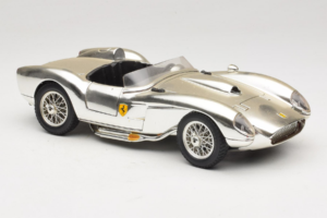 Ferrari 250 Testa Rossa Chrome Silver Bburago 1:18 3007-C1 Diecast — photo 6 of 8