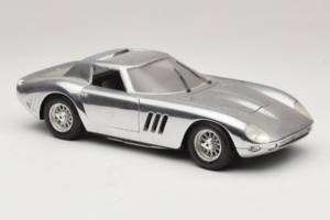 Ferrari 275 GTB Chrome Silver Guiloy 1:18 B004 Diecast — photo 6 of 8