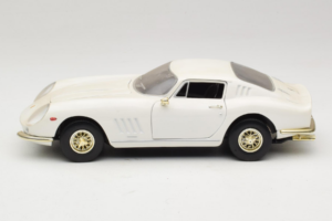 Ferrari 275 GTB/4 White ERTL 1:18 7493 Diecast — photo 4 of 8