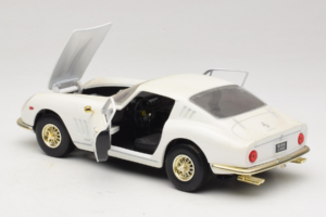 Ferrari 275 GTB/4 White ERTL 1:18 7493 Diecast — photo 5 of 8