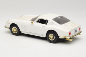 Ferrari 275 GTB/4 White ERTL 1:18 7493 Diecast — photo 7 of 8