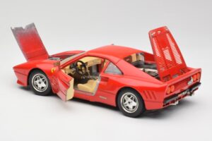 Ferrari 288 GTO Red Bburago 1:18 3027 Diecast — photo 5 of 8