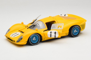 Ferrari 330 P4 #11 Yellow Spa-Francorchamps 1967 Eagles Race 1:18 38007-Y1 Diecast — photo 2 of 8
